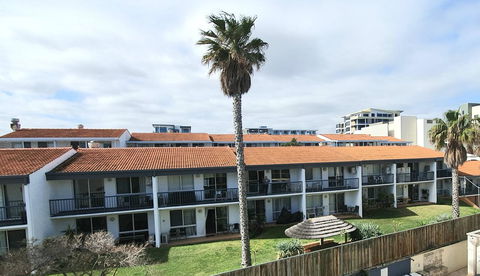 Seashore Memories - Sleeps 3 - Accommodation Yamba 2