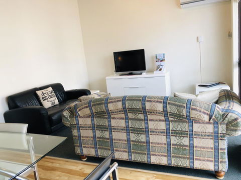 Seashore Memories - Sleeps 3 - Accommodation Yamba 4