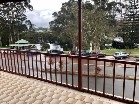 Denmark Reflections - Accommodation Yamba 9