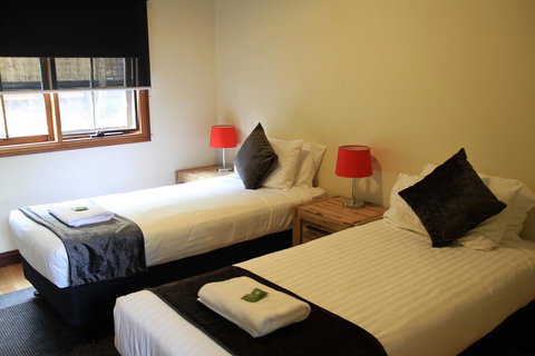 Riverglen Chalets - Accommodation Yamba 14