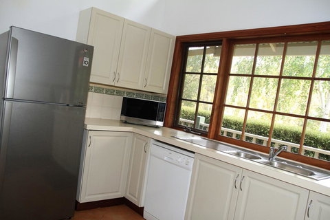 Riverglen Chalets - Accommodation Yamba 9