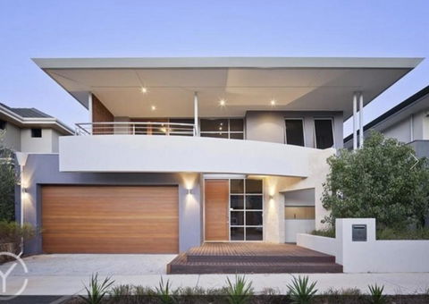 Adele's Luxury South Beach Apartment With King Bed - Accommodation Yamba 0