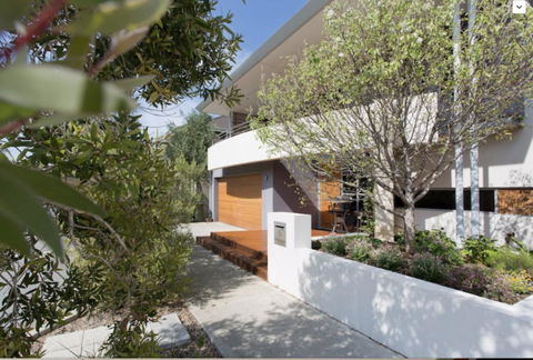 Adele's Luxury South Beach Apartment With King Bed - Accommodation Yamba 20