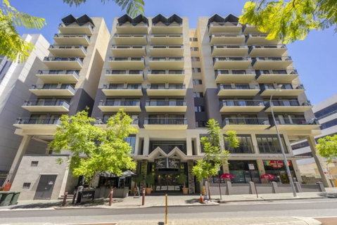 Oversized Eastend Sleeps 6 Free PARKING+POOL WIFI - Accommodation Yamba 38