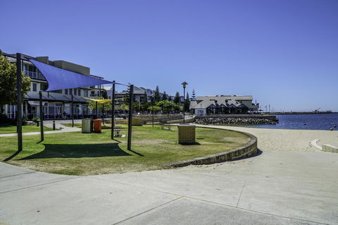 Luxury Suite Bunbury - Accommodation Yamba 19