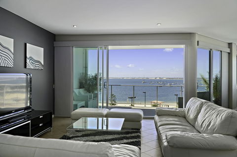 Luxury Suite Bunbury - Accommodation Yamba 4