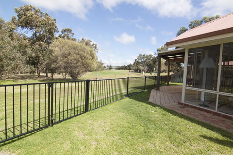 Stableford Cottage Holiday Home Dunsborough - Accommodation Yamba 7