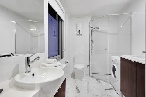 Attika Hotel - Accommodation Yamba 21