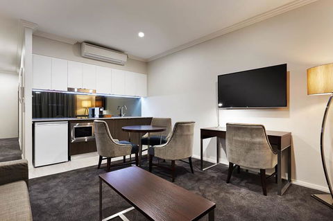 Attika Hotel - Accommodation Yamba 2