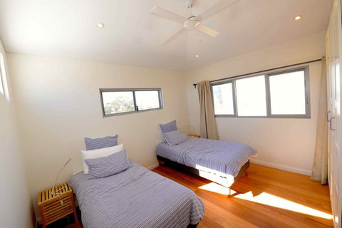 Sunny Blinco Street House - Accommodation Yamba 10