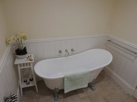 Quiet Escapes Cottages - Accommodation Yamba 7