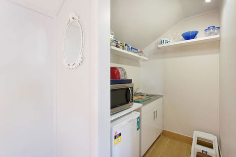 Fremantle Local Beach Studio - Accommodation Yamba 18