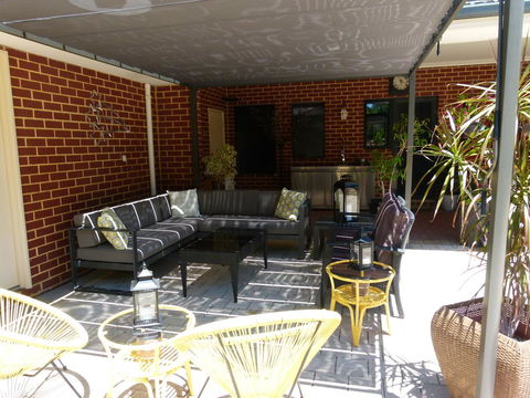 Seatrees Accommodation - Accommodation Yamba 2