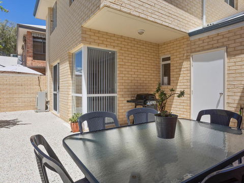 Cooper Street - Accommodation Yamba 38