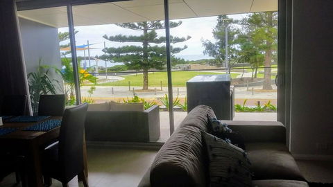 Mandurah Beach Front Apartment - Accommodation Yamba 3