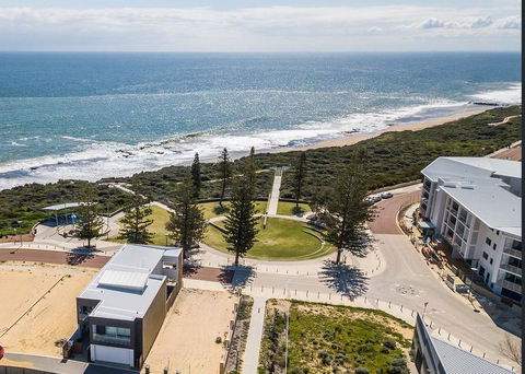 Mandurah Beach Front Apartment - Accommodation Yamba 1