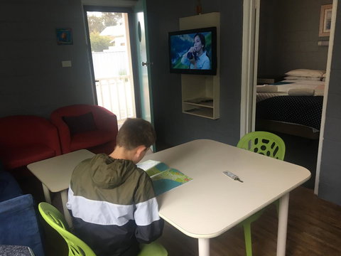 Esperance Central Accommodation - Accommodation Yamba 7