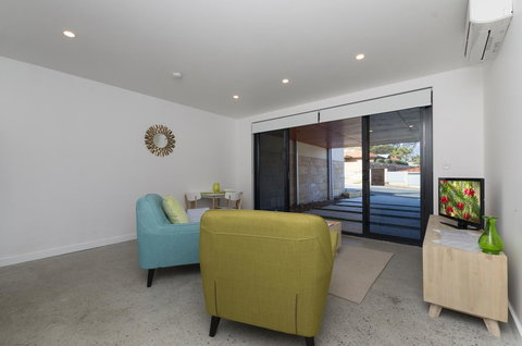 Sunset Place Apartments - Accommodation Yamba 27