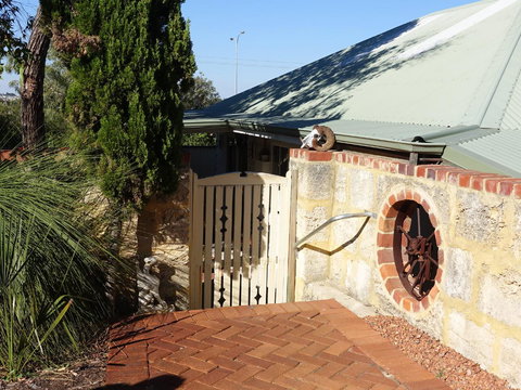The Blacksmiths Cottage - Accommodation Yamba 20