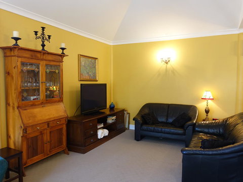 The Blacksmiths Cottage - Accommodation Yamba 11