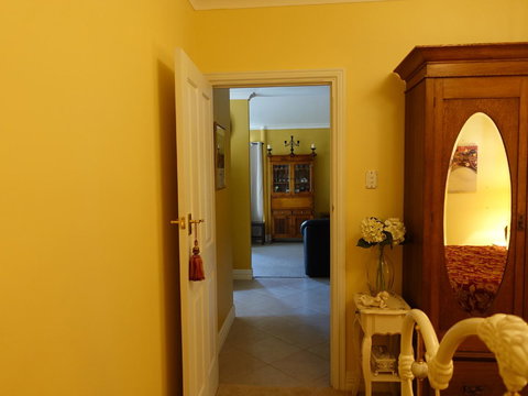 The Blacksmiths Cottage - Accommodation Yamba 25