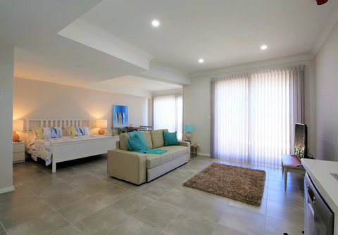 Studio Style Mindarie Marina - Accommodation Yamba 4