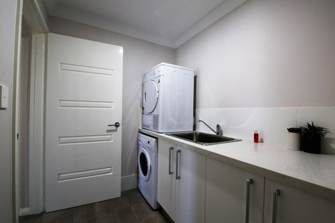 Studio Style Mindarie Marina - Accommodation Yamba 8