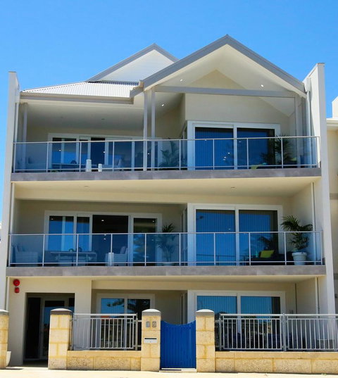 Studio Style Mindarie Marina - Accommodation Yamba 9