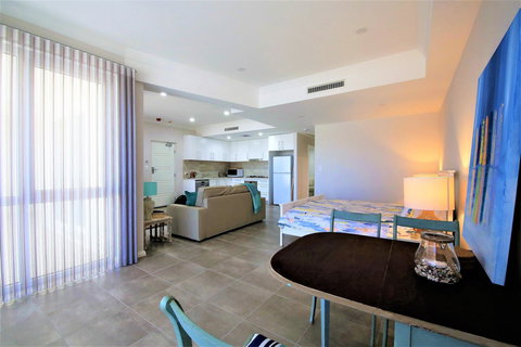 Studio Style Mindarie Marina - Accommodation Yamba 5