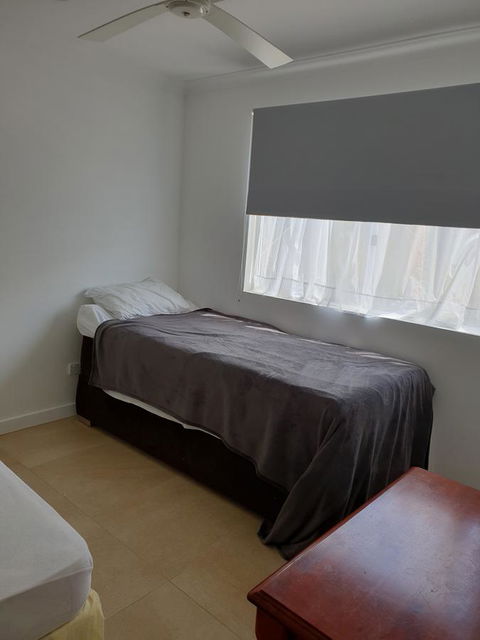 DIANELLA Budget Rooms Happy Place To Stay - Accommodation Yamba 2