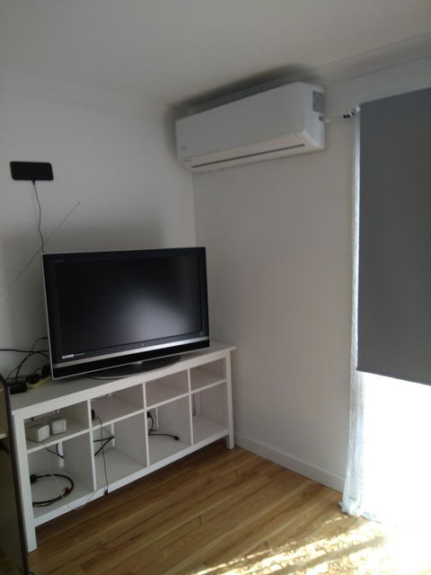 DIANELLA Budget Rooms Happy Place To Stay - Accommodation Yamba 32