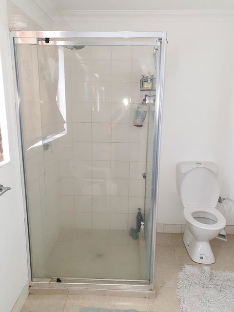 DIANELLA Budget Rooms Happy Place To Stay - Accommodation Yamba 12