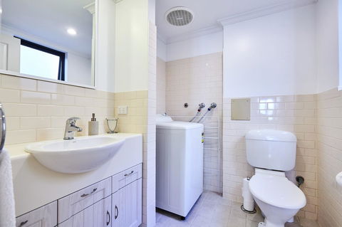 Fremantle Townhouse Unit 6 - Accommodation Yamba 3