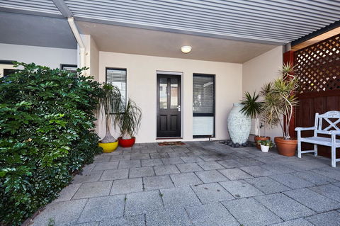 Fremantle Townhouse Unit 6 - Accommodation Yamba 11