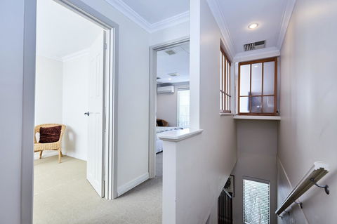 Fremantle Townhouse Unit 6 - Accommodation Yamba 6