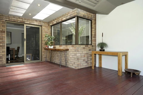 Marcus Villa Booragoon - Accommodation Yamba 14