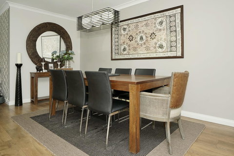 Marcus Villa Booragoon - Accommodation Yamba 7