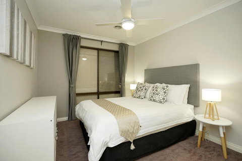 Marcus Villa Booragoon - Accommodation Yamba 11