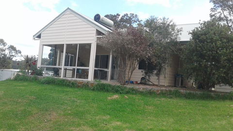 Abbivale Farm Cottage - Accommodation Yamba 9