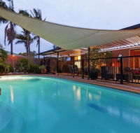The Entertainer - Accommodation Yamba