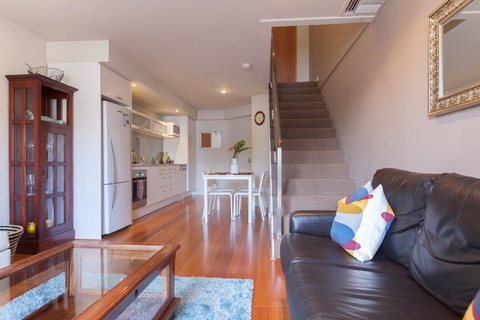 Cloisters - Accommodation Yamba 8