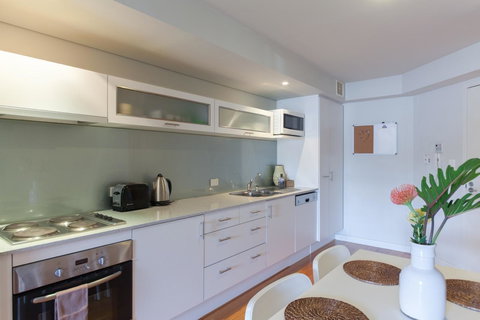 Cloisters - Accommodation Yamba 3