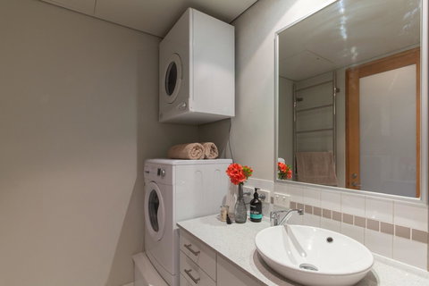 Cloisters - Accommodation Yamba 17