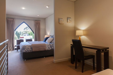 Cloisters - Accommodation Yamba 12