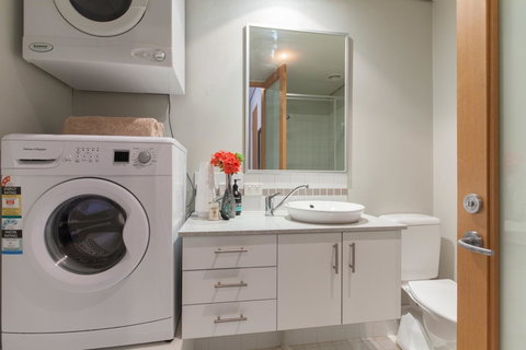 Cloisters - Accommodation Yamba 15