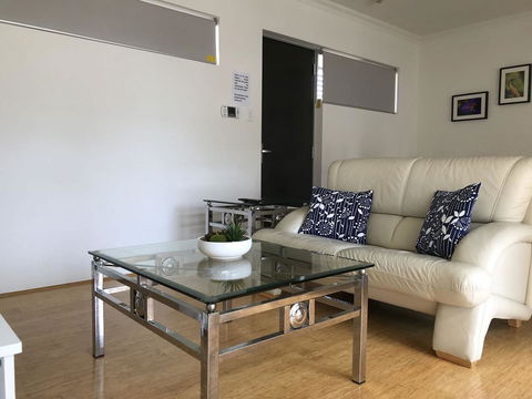 Gerring Court With Free 1 Car Bay Parking - Accommodation Yamba 14