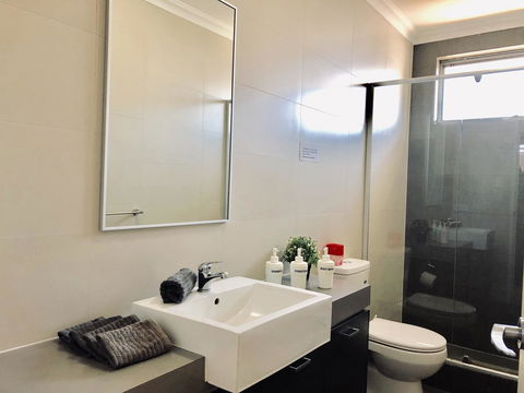 Gerring Court With Free 1 Car Bay Parking - Accommodation Yamba 6