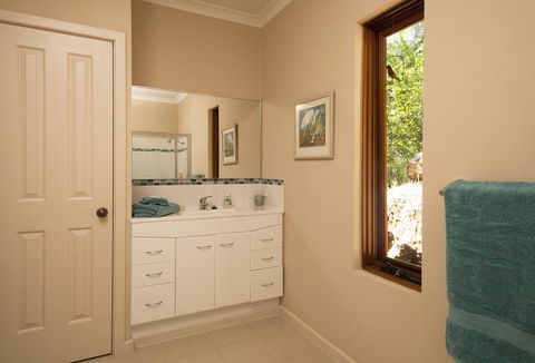 Innisfree Mountain Retreat - Accommodation Yamba 7