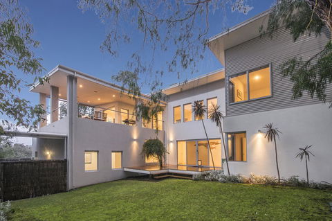 Calm Waters - Accommodation Yamba 0