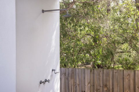 Calm Waters - Accommodation Yamba 11